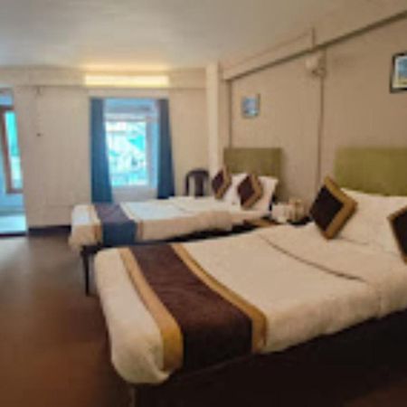 Teesta Hotel , Darjeeling ดาร์จีลิง ภายนอก รูปภาพ